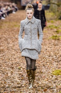 chanel-rf18-0123.thumb.jpg.5ba5f30b994d7039bd7a65b25835bf26.jpg