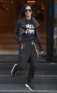 cheryl-cole-leaves-her-hotel-in-dublin-07-23-2018-5.jpg