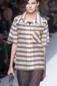 fendi-clpr-rs18-5516.thumb.jpg.860ceda261ae0675cd8f9b53e7f9aa10.jpg