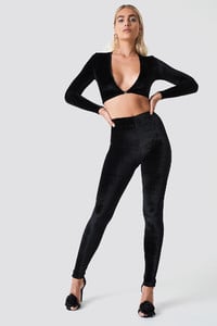 galour_x_nakd_tight_velvet_top_1560-000012-0927_03c.jpg