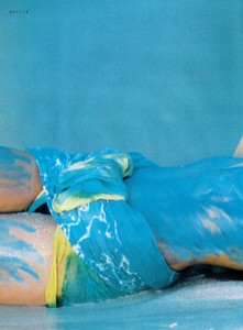 glamour_fr_may_1989_7.thumb.jpg.26841c34c684d6f2db6546c43402edd0.jpg