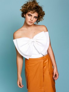 kinopoisk.ru-Camren-Bicondova-2761514.jpg