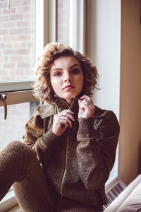 kinopoisk.ru-Camren-Bicondova-2761523.jpg