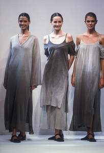krizia-ss-1994-1.thumb.jpg.f80aa74ef2c0607dd6beb6cd0f6a963c.jpg