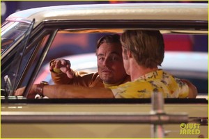 leonardo-dicaprio-brad-pitt-night-shoot-26.jpg