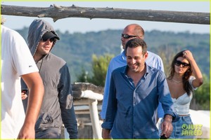 leonardo-dicaprio-saint-tropez-club-55-01.jpg