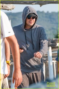 leonardo-dicaprio-saint-tropez-club-55-02.jpg