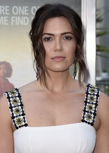 mandy-moore-the-darkest-minds-screening-in-los-angeles-3.thumb.jpg.a4e186ed3f26d3f6bdb1fccdc33743c1.jpg