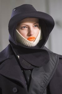 margiela-clp-rf18-0140.thumb.jpg.48d1e51fb1c6cc913b841f37a1858f38.jpg