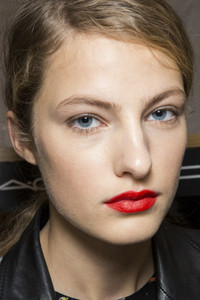 max-mara-bks-z-rs18-9824.thumb.jpg.5558bc9cba86dec5c4617b732e7e2856.jpg