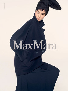 max_mara.thumb.jpg.2ee68510e35a53bb8ecfebf7d30cf405.jpg