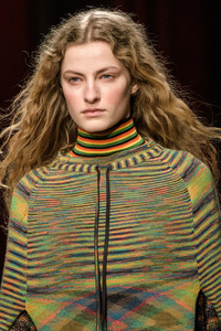 missoni-clp-rf18-0368.thumb.jpg.5e8007264f25cdaef462606d56cbe50e.jpg