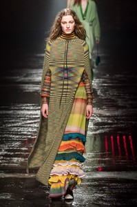 missoni-rf18-0378.thumb.jpg.e2eeeb8b94e177a396a0ed40b98fb856.jpg