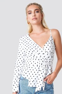 nakd_asymmetric_shoulder_shirt_1018-001178-1480_01a.jpg