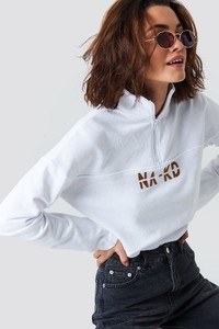 nakd_front_zipper_sweatshirt_1018-001196-8026_01a.jpg