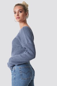 nakd_knitted_deep_v-neck_sweater_1100-000412-1501_02b_r1.jpg