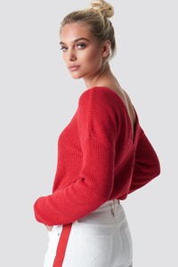 nakd_knitted_deep_v-neck_sweater_1100-000412-6049_01b_r1.jpg