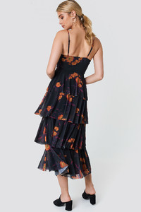 nakd_layered_slip_dress_1018-001434-3188_02d.jpg