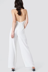 nakd_open_back_halterneck_jumpsuit_1018-001219-0001_02d.jpg