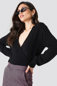 nakd_overlap_knitted_sweater_1100-000113-0002_01a.jpg