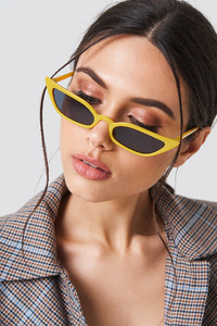 nakd_pointy_edge_retro_sunglasses_1015-000998-0024_01l.jpg