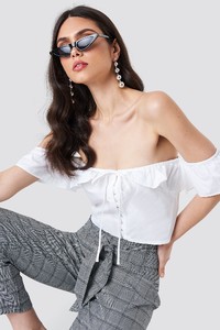 nakd_ruffle_detail_off_shoulder_crop_top_1014-000219-0001_01a.jpg