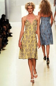 nicole-miller-ss-1997-2.thumb.jpg.7ab2d3929234eeead62113f8e2a81a38.jpg