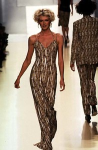 nicole-miller-ss-1997-4.thumb.jpg.1552357e13eece5ba556127e92ec90a9.jpg