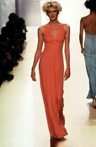 nicole-miller-ss-1997-7.thumb.jpg.48dd255ccb31a2d4773f4f50ddb79ff1.jpg