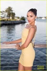 olivia-culpo-kendra-scott-event-01.jpg