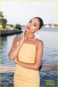 olivia-culpo-kendra-scott-event-04.jpg