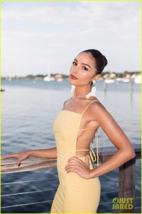 olivia-culpo-kendra-scott-event-07.jpg