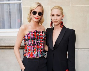 poppy-delevingne-georges-hobeika-fashion-show-in-paris-07-02-2018-1.thumb.jpg.74a34d2a8710e06a8b712716a39feffc.jpg