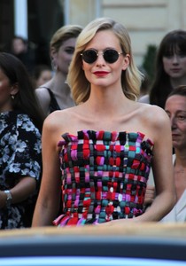 poppy-delevingne-georges-hobeika-fashion-show-in-paris-07-02-2018-4.jpg