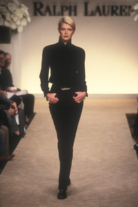 ralph-lauren-fw-1996-1.thumb.jpg.ff54e2f09f2b0b6bc41c860bae93f11f.jpg