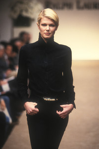 ralph-lauren-fw-1996-2.thumb.jpg.e5ca61d2871b241913a23273e500997b.jpg