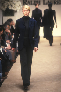 ralph-lauren-fw-1996-4.thumb.jpg.c346927ae097191b824738565a0ed1a1.jpg