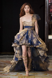 redemption-couture-fall-2018-paris-fashion-week-1780(1).thumb.jpg.49697b4643c3ec1f73cdf36a838e8b5a.jpg