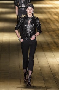 saint-laurent-rf18-1162.thumb.jpg.9acb2d3f2c2e246f82fc3bdb6ccb38fa.jpg