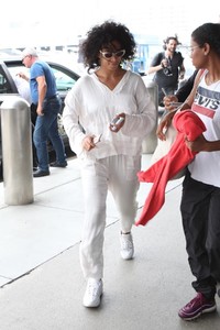 solange-knowles-at-lax-airport-in-los-angeles-07-26-2018-1.jpg
