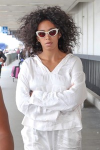 solange-knowles-at-lax-airport-in-los-angeles-07-26-2018-6.jpg