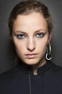sportmax-bks-z-rs18-1614.thumb.jpg.75676c7e28d080e3c15bfd76338aa691.jpg