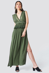 trendyol_slits_maxi_dress_1494-000774-0010_01c.jpg