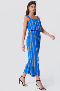 trendyol_tiw_shoulder_strap_jumpsuit_1494-000688-0003_01c.jpg