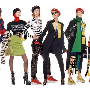 versace-1531564192706.thumb.jpg.4b7ee36d92293bf8941d2796ef54ce98.jpg
