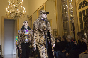 versace-m-atm-rf18-2110.thumb.jpg.0fc5622f33e9f1e55e9b26fcf5ca08df.jpg
