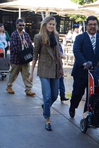 victoria-lee-touches-down-in-sydney-ahead-of-david-jones-fashion-show-4.jpg