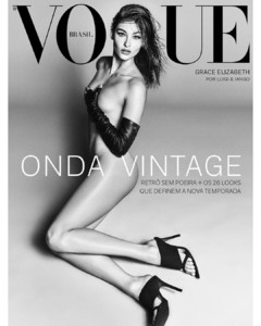 voguebrasil-1532608254072.thumb.jpg.19ceb393df5c9316f4142e2cf33841f1.jpg