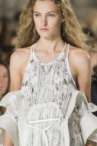 vuitton-clp-rs18-6640.thumb.jpg.cf557d225b78ec8fa467d9bf0d018441.jpg
