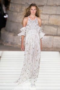 vuitton-rs18-0435.thumb.jpg.a2b30d7ba59e2649f16be82b1d4794af.jpg